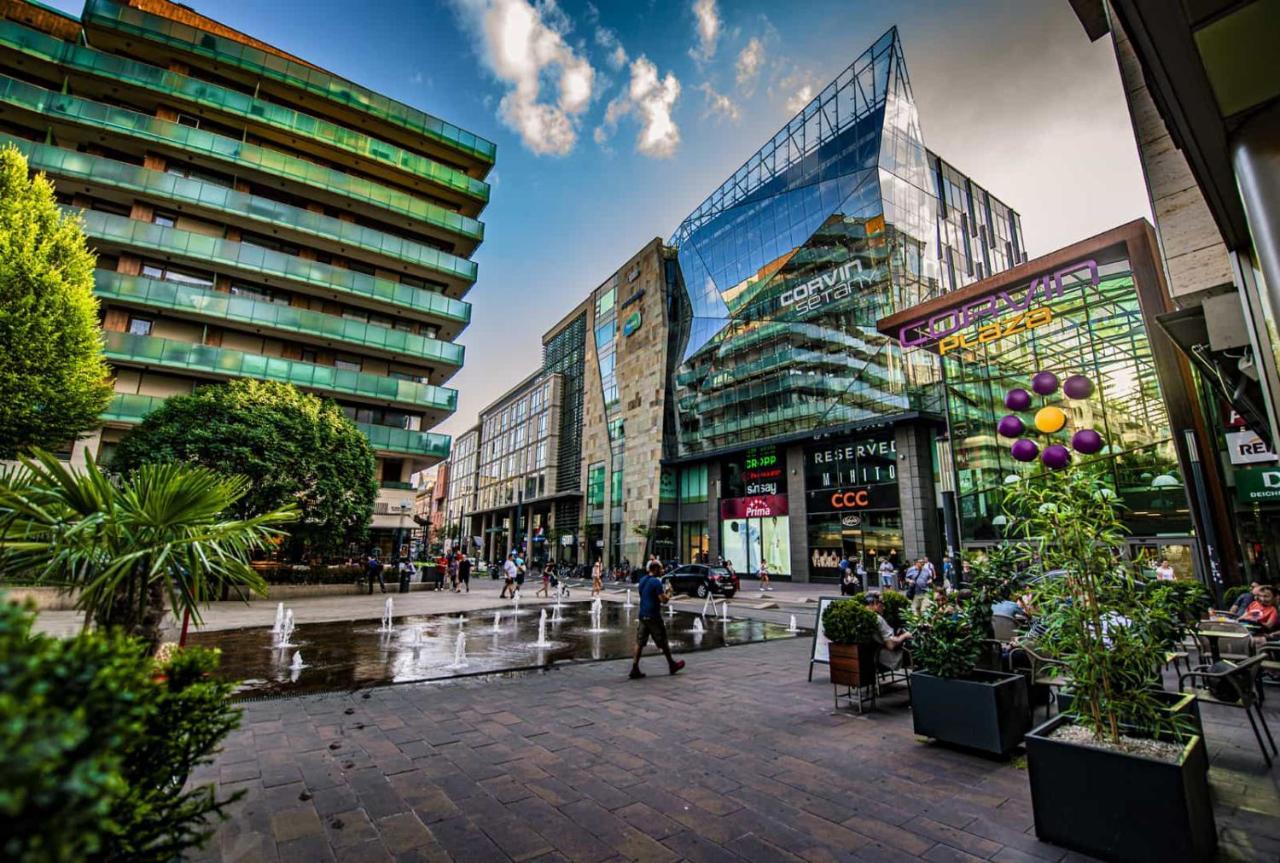 Feel Home Deluxe Corvin # Free Parking # Ac # Elevator Budapest Exterior foto